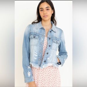 HIDDEN FRAYED DENIM JACKET
